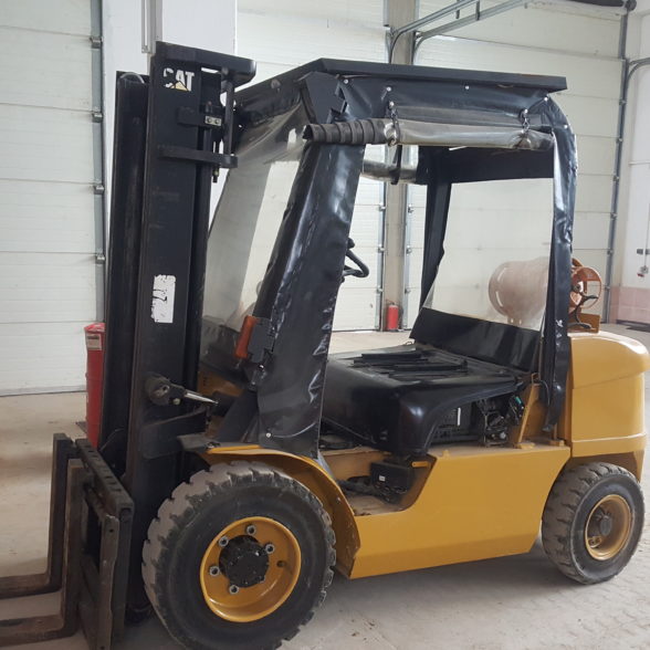 Viljuškar Caterpillar